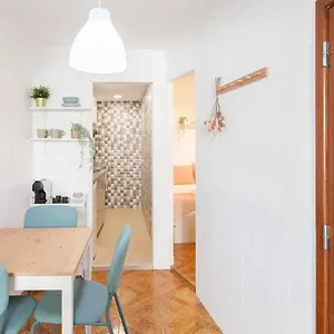 flh-typical-alfama-apartment.hotels-lisbon-portugal.com/
